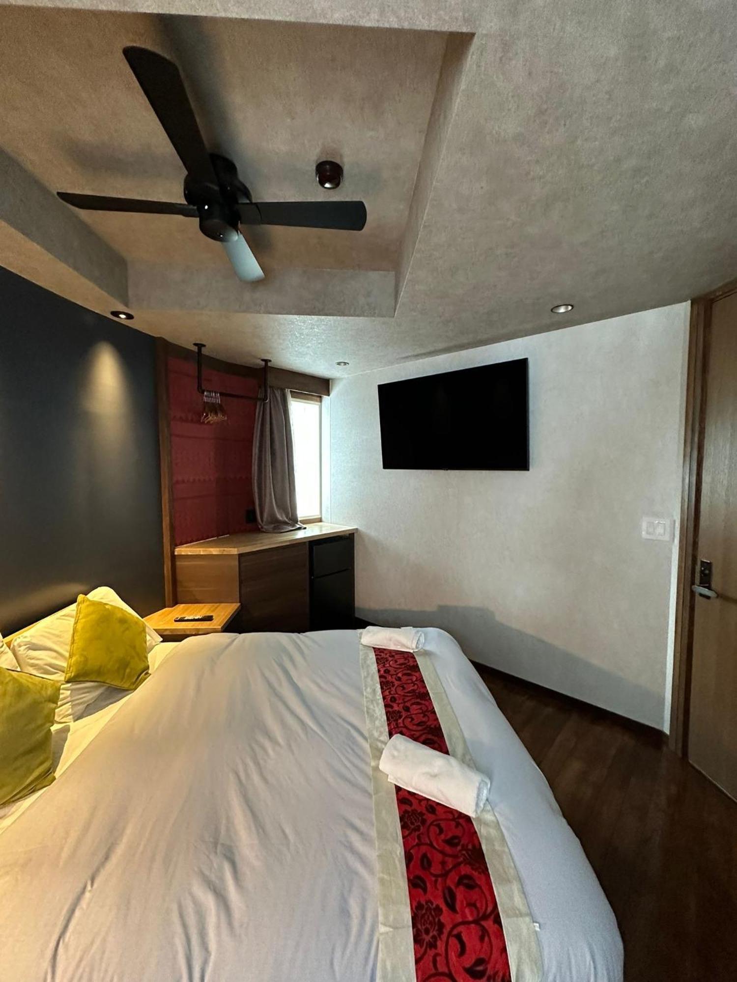 Penke Panke Lodge And Apartments Hakuba Extérieur photo